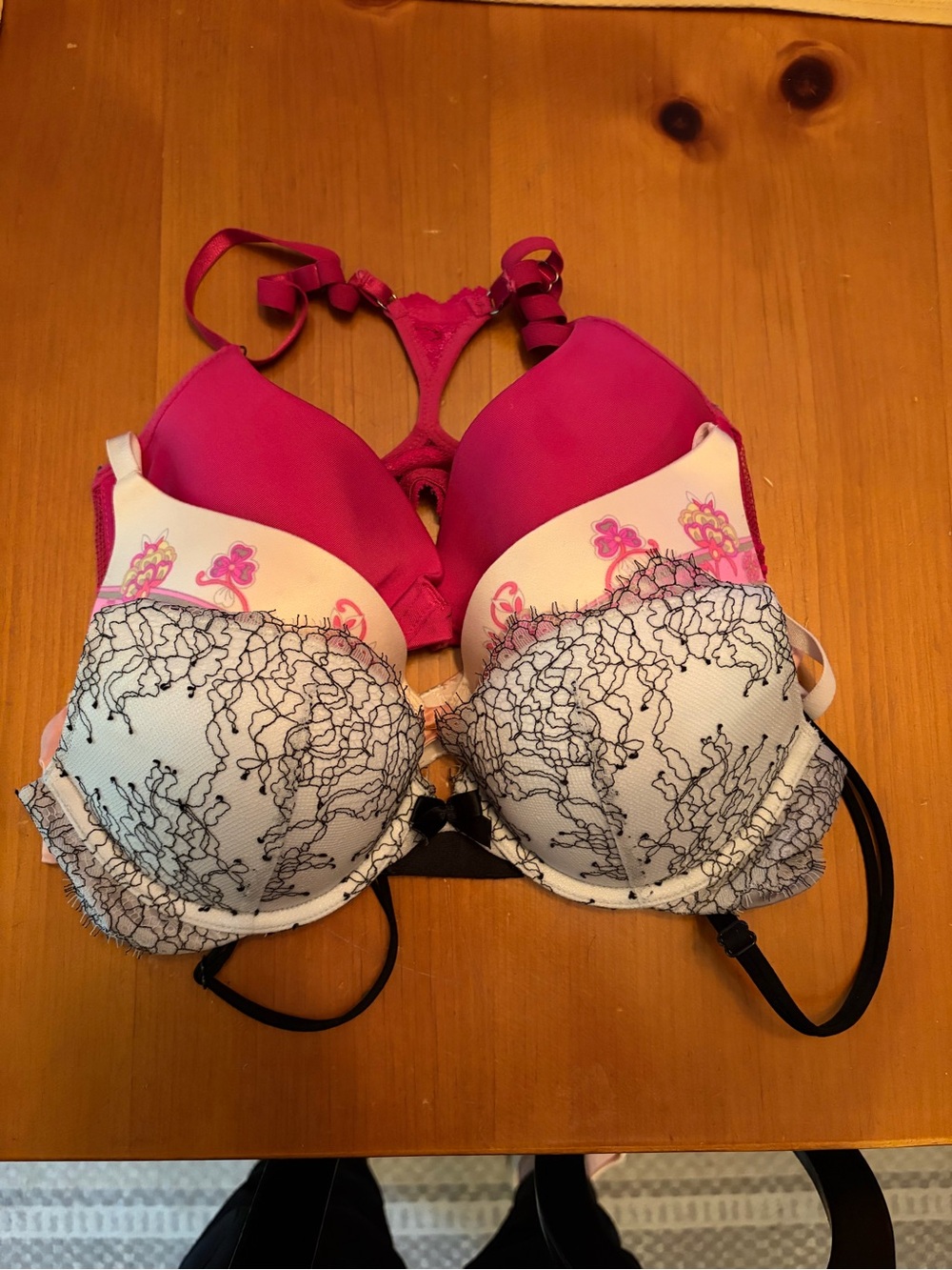 Women’s Pink Floral & White Lace Push-Up Bras - lot of 3.